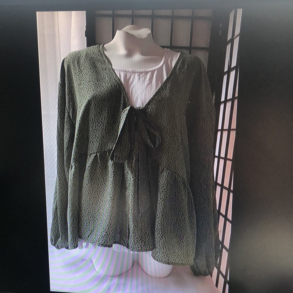 Shein Curve women Plus size 3XL peasant blouse olive green with black polka dots